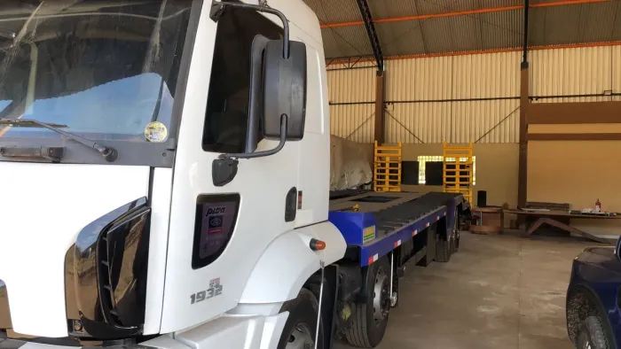 Cargo 1932 Bi- truck 2012 na prancha Agrícola