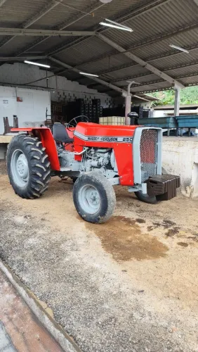 Trator Massey Ferguson 250