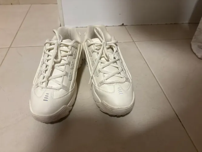 Tênis Fila branco
