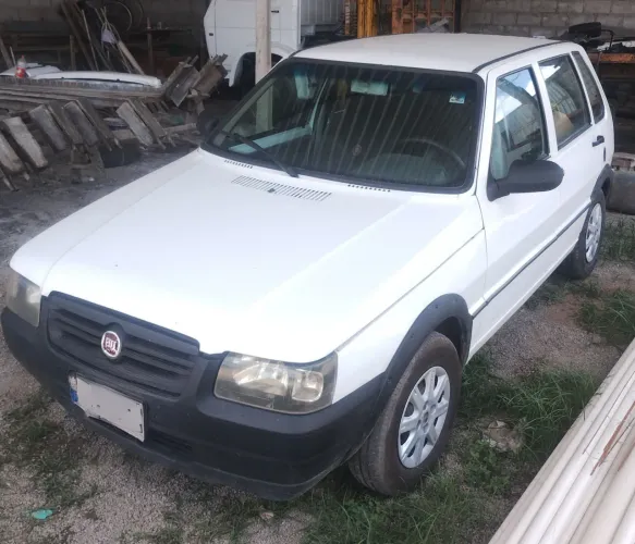 Uno fire 4 portas com ar 2007