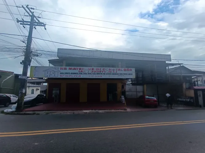 // Ponto Comercial com 550 m2