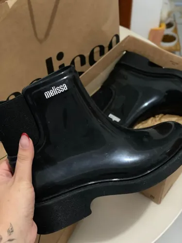 Bota Melissa Preta