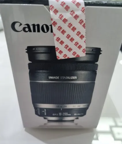 lente Canon EFS 18-200mm f/3.5 - 5.6 IS - (Nova na Caixa)