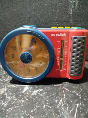 Rádio relógio gradiente (raridade).