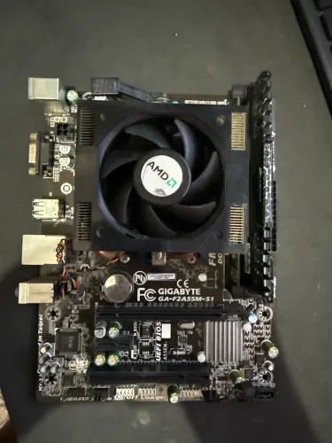 Kit Placa Mãe, Processador e Memória