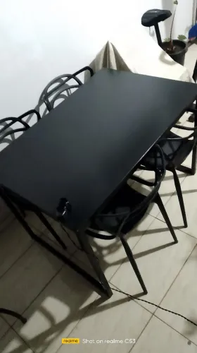 Conjunto de mesa C/4 cadeiras