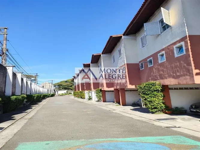 Sobrado à venda no bairro Jabaquara com 153 m² e 3 dormitórios/quartos disponíveis.