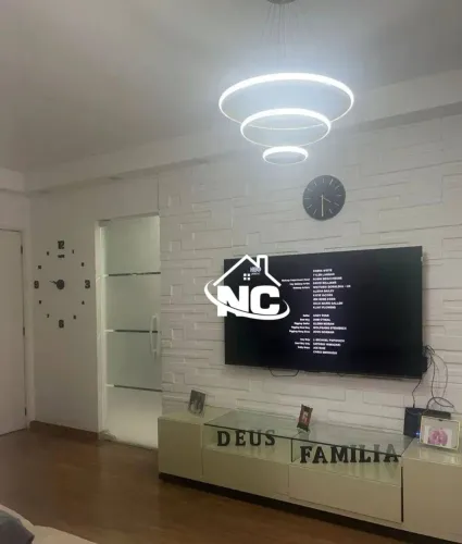 Novos Começos imóveis vende lindíssimo apartamento com 2 quartos, 1 banheiro, sala, cozinh