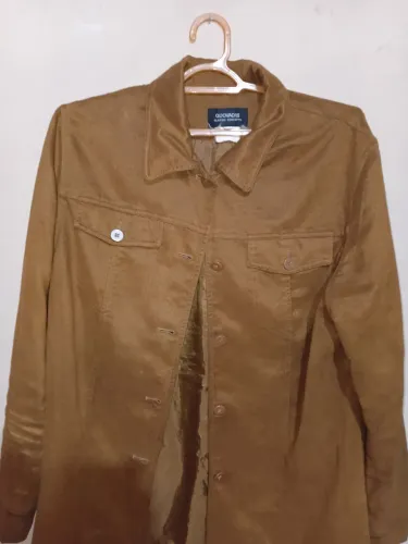 Camisa masculina de pelica. ORIGINAL QUOVANDIS CLASSIC CONCEPTS. COM DETALHES. TAMANHO G.