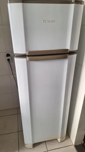 Geladeira+armário de cozinha