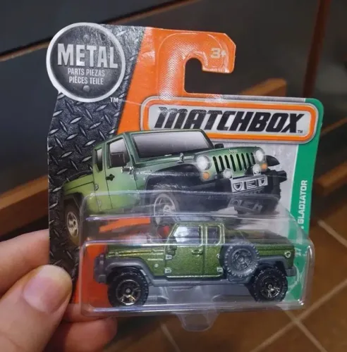 Miniatura Matchbox 17 Jeep Gladiator Verde Novo 1:64