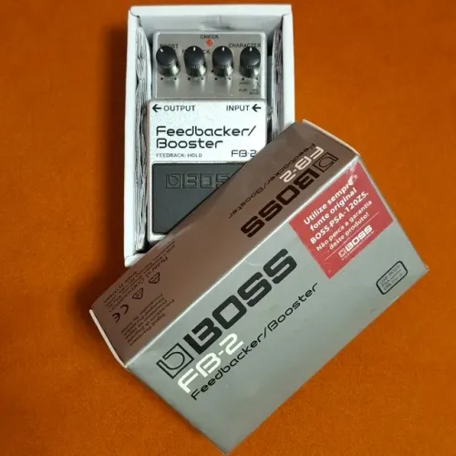 Pedal Boss Feedbacker / Booster FB-2