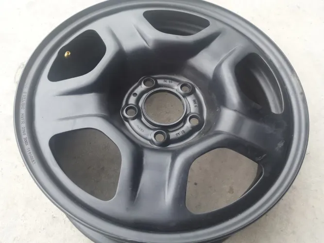 Roda aro 16 De ferro Preta Jeep Renegade 5x110 usadas 