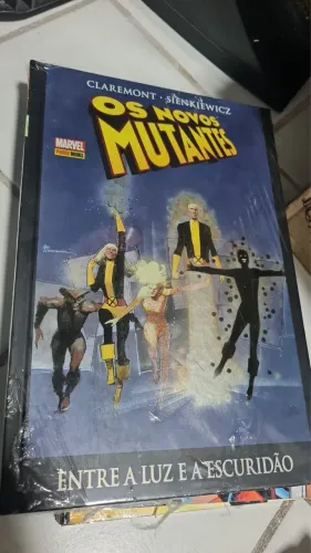 HQ Novos Mutantes entre a Luz e a Escuridão