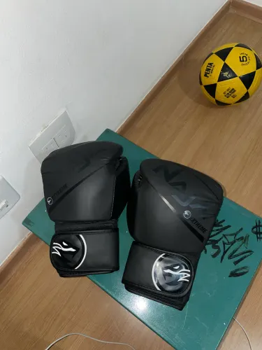 PAR DE LUVAS (NAJA EXTREME) 12oz