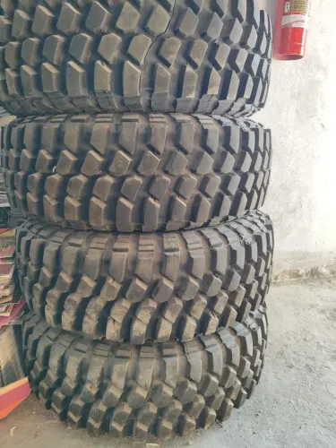 Pneus birrados com rodas Offroad