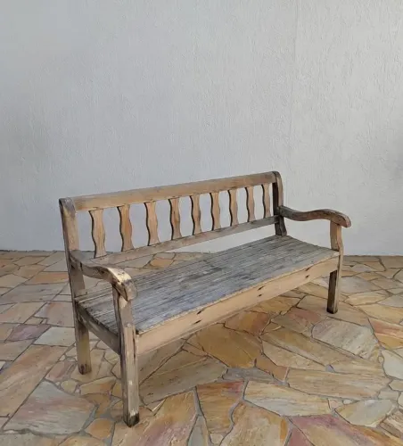 Banco de jardim rústico 