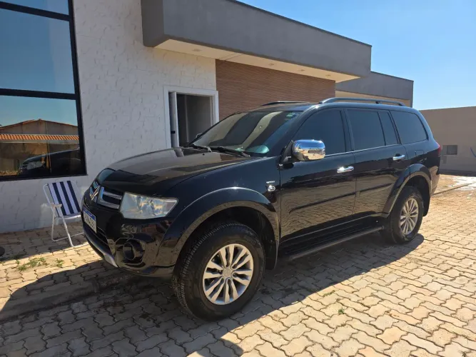 Mitsubishi Pajero HPE 3.5 4X4 Flex 5P Aut. 2016