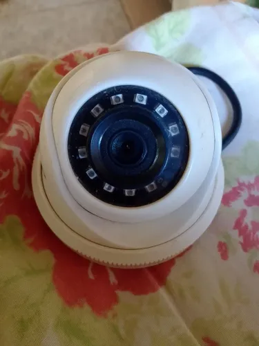 Câmera de segurança de vídeo monitoramento citrox só funciona em DVR