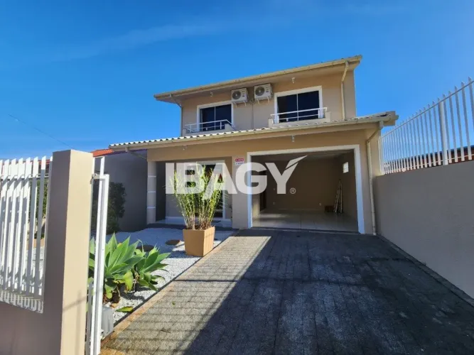 Excelente Casa 3 dormitório(s) em Ribeirão da Ilha - FLORIANÓPOLIS