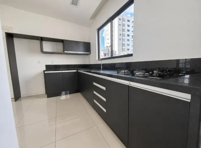 Apartamento com 2 dormitórios próximo à FURB, 65 m² por R$ 2.600/mês - Victor Konder - Blu