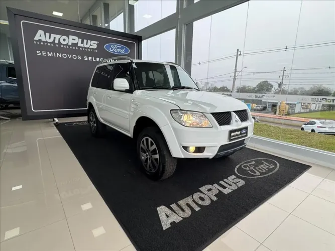 Mitsubishi Pajero TR4 2.0/ 2.0 Flex 16V 4X4 Mec. 2011