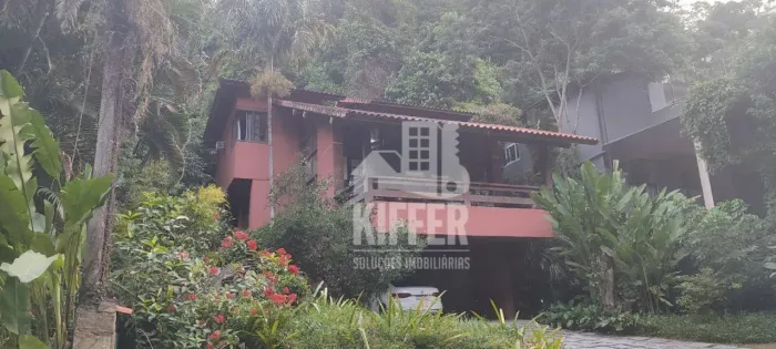 Casa com 4 quartos à venda, 300 m² por R$ 1.800.000 - Pendotiba - Niterói/RJ