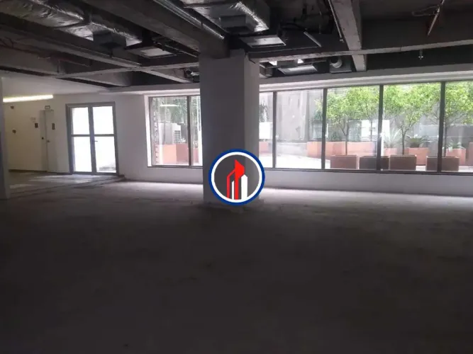 Andar : / Comercial / Glória