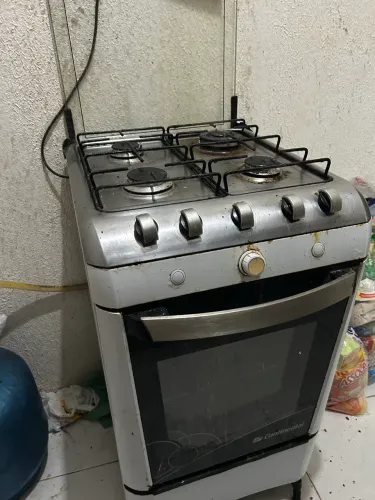 Vende Fogão de 4 Bocas