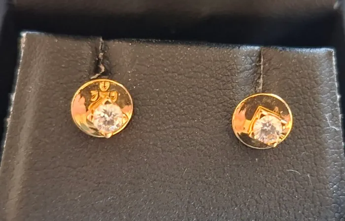 Brinco Solitário Vivara Ouro 18k e Diamantes - NOVO