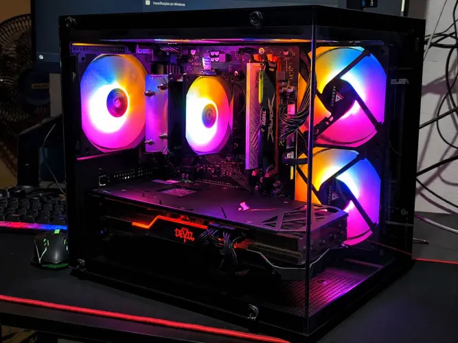 PC gamer Ryzen 7 2700x 16gb ssd 480gb RX5700 redevil