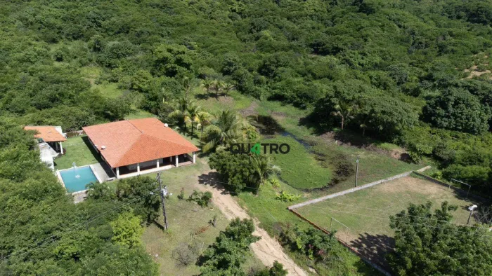 Sítio Espetacular em Maranguape - 7 Hectares com Riqueza Hídrica e Lazer Completo.