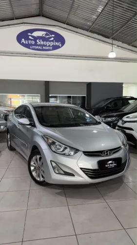 Hyundai Elantra GLS 2.0 16V Flex Aut. 2015