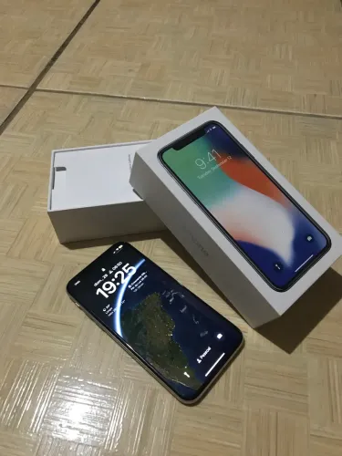 iPhone X - 256GB