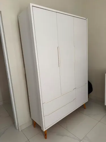 Guarda roupa 3 portas 