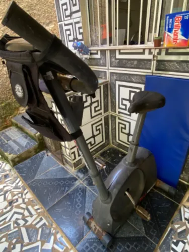  BICICLETA ERGOMÉTRICA BARATINHA - VENDO URGENTE 450$?
