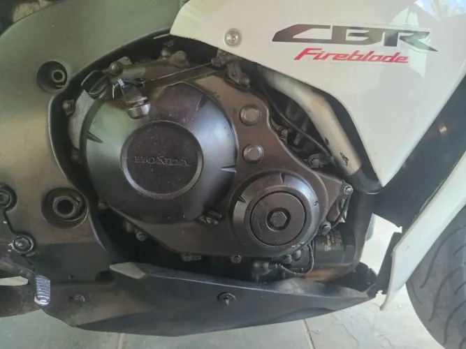 vendo todas peças cbr 1000rr 2011