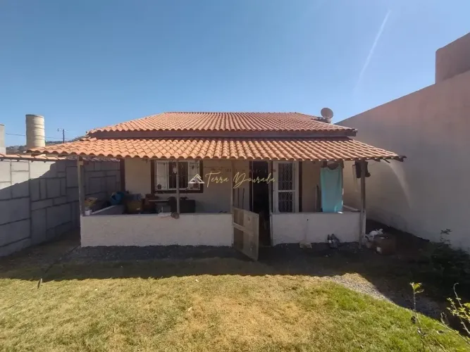 CASA À VENDA EM CONDOMÍNIO RURAL | Paraisópolis
