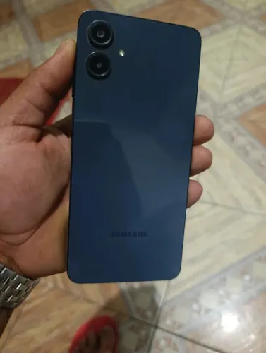Vende-se Galaxy A06 128 giga