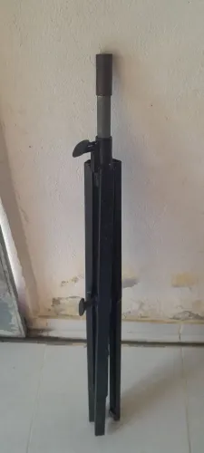 Vende-se 02 triepe para caixa de som
