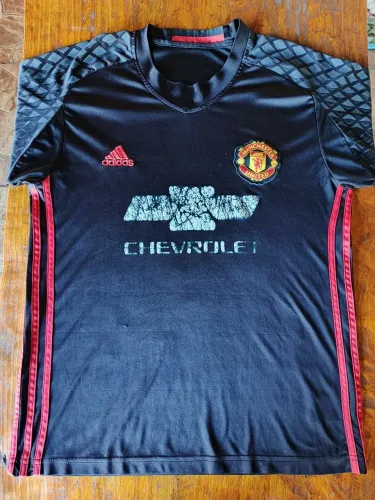 Terceira camisa oficial do Manchester United da temporada 2015/2016