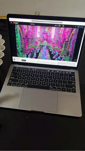macbook pro 2016 retina 13? i7 3,3hz 16Ram ssd1tb