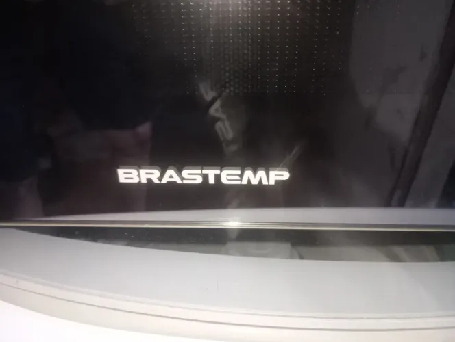 Micronda Brastemp 30 litros 220 v,