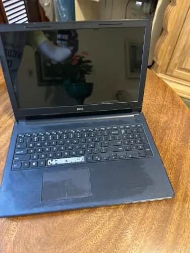 Notebook Dell Inspiron 15 5100 com defeito