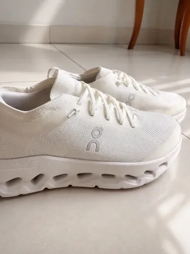 Tênis On Cloudsurfer Next Branco (usado 1x) - Tam. 38F ou 37M