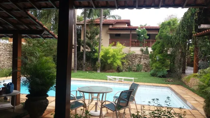 CASA 4 QUARTOS BANDEIRANTES, PISCINA