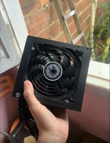 fonte de alimentação 500w 80 plus