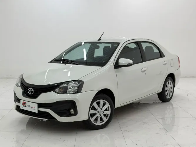 Toyota Etios X Plus Sedan 1.5 Flex 16V 4P Mec. 2019
