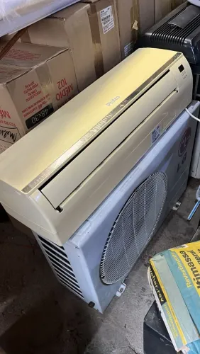 Ar condicionado.220w..12000 btu