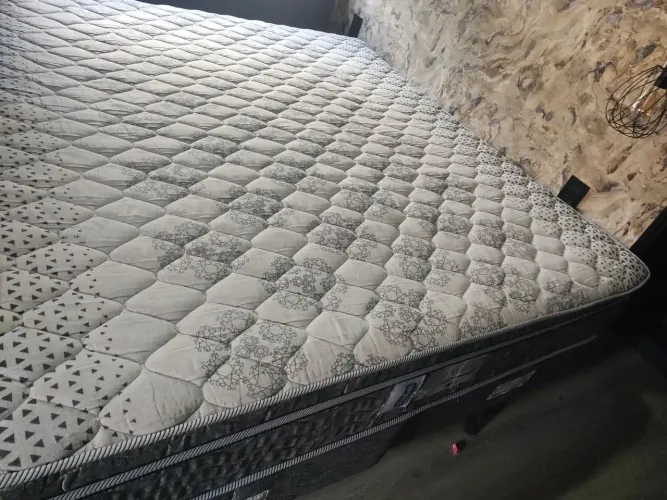 Cama king size